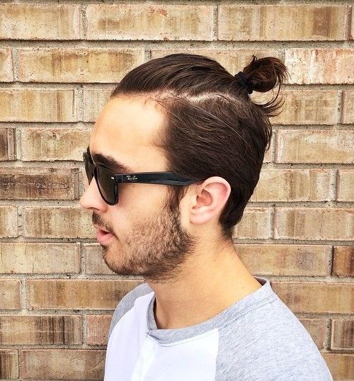 topp knot men's hairstyle