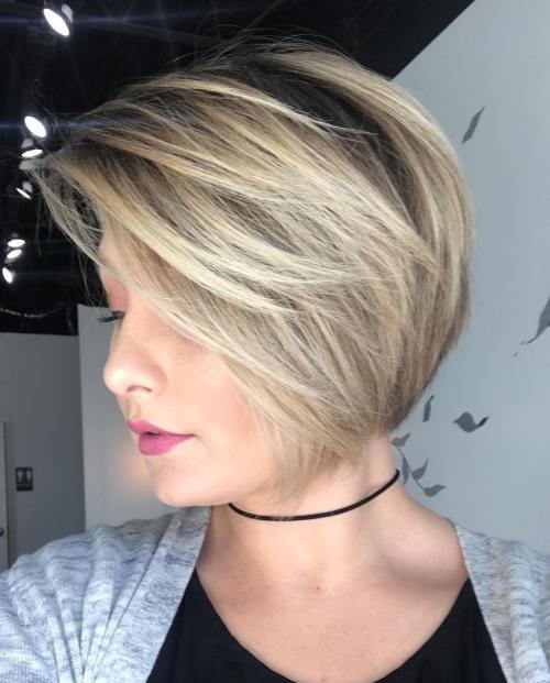Kort Side-Parted Bob For Thin Hair