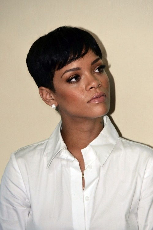 Rihanna classy short hairstyle