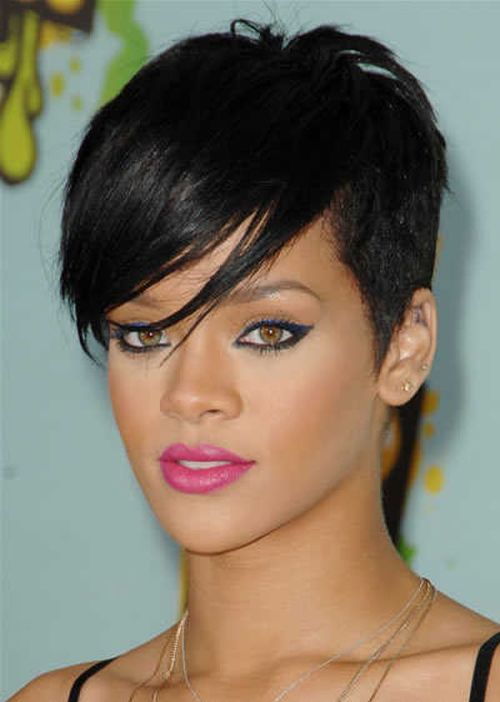 Rihanna short asymmetric hairstyle