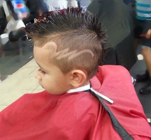 мохавк for kids with shaved design on the sides