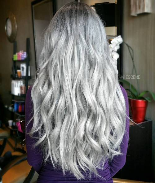 Lång Wavy Gray Hairstyle