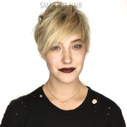 Blond Pixie With Sharp Layers