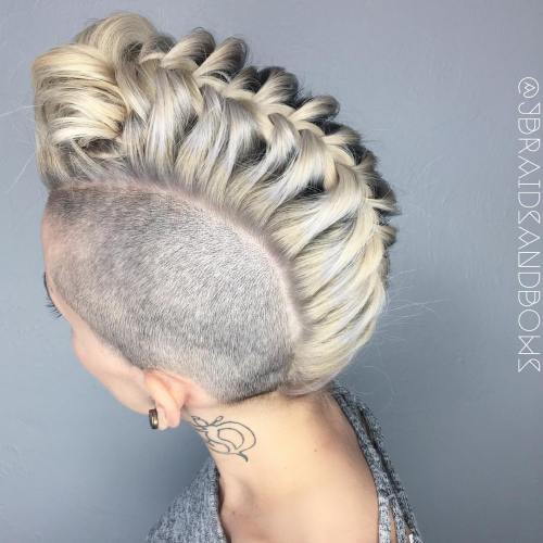 Напријед Down Braid With Shaved Sides
