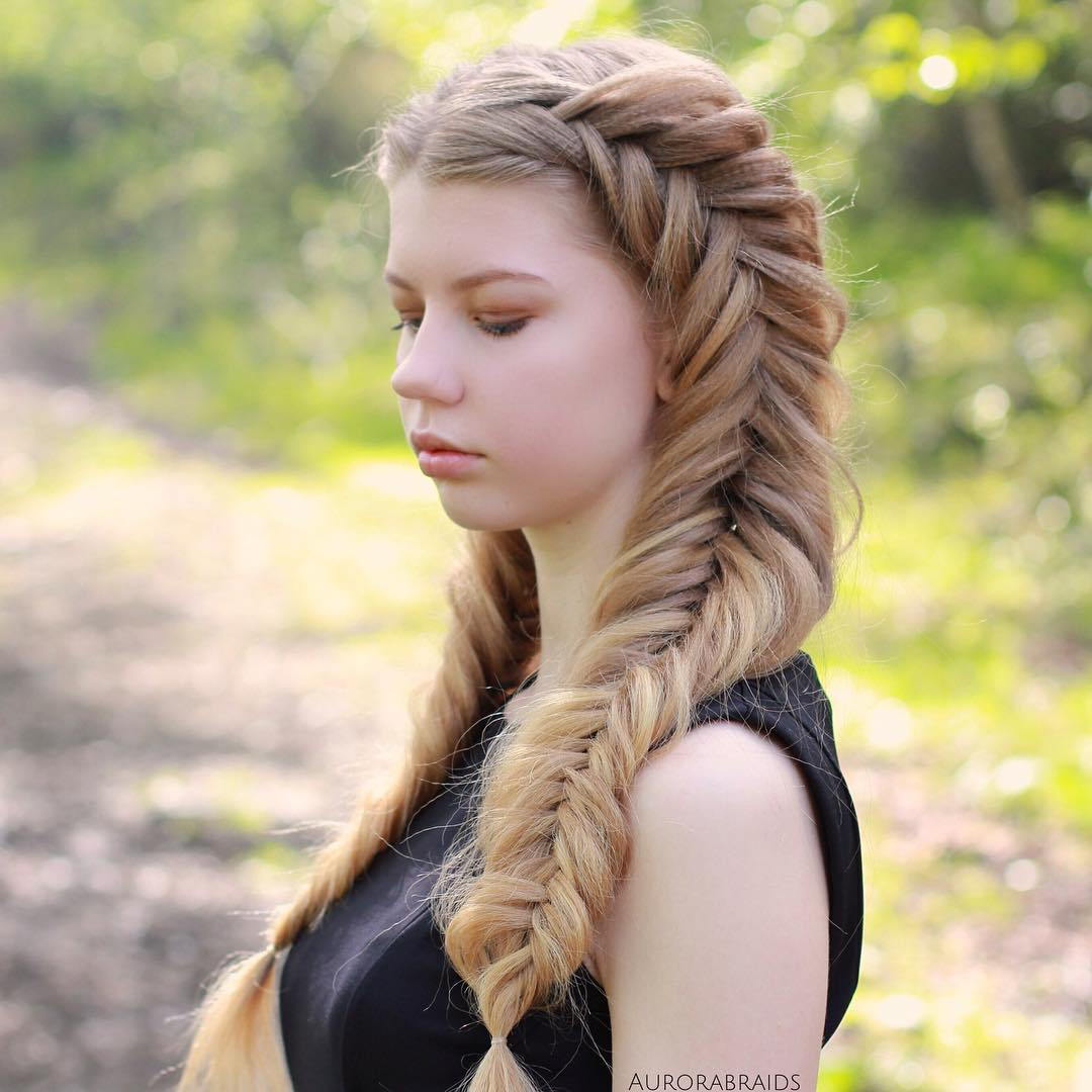 Два Fishtails For Crimped Hair