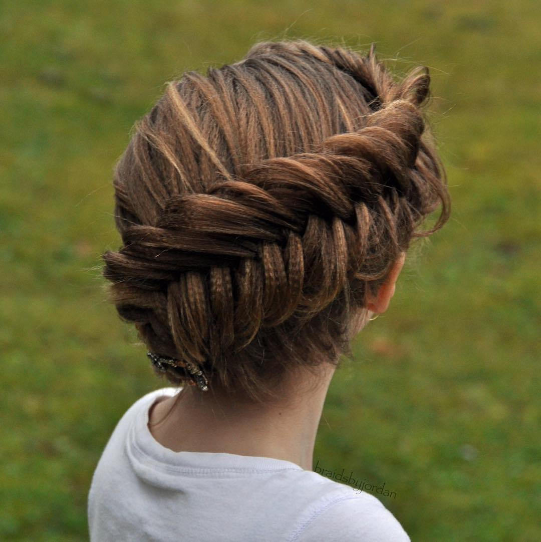 verbovanie Hair Updo With Fishtail