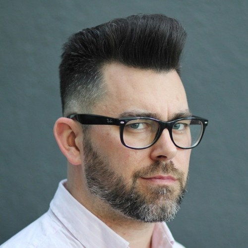 män's point cut flat top haircut
