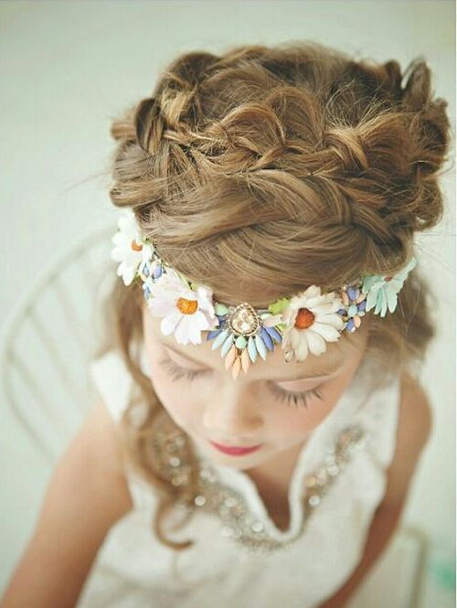 rörig braided crown girls hairstyle