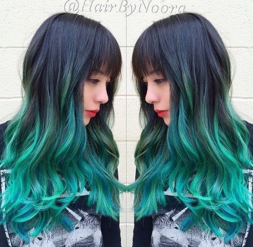 čierna To Teal Ombre Hair With Bangs
