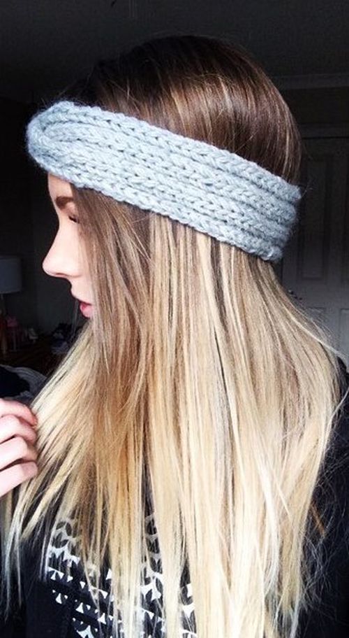 pletený headband with brown blonde hair