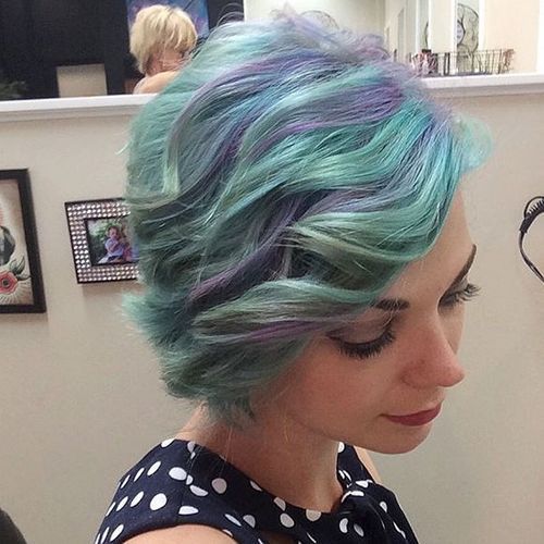 turkos blue hair with lavender highlights