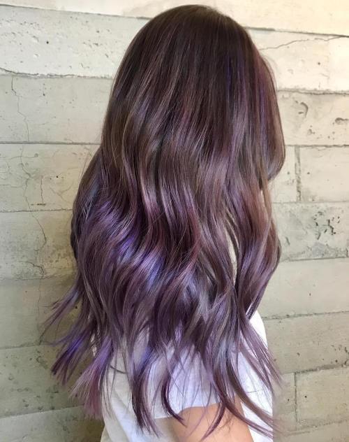 Lång Brown Hair With Subtle Purple Balayage