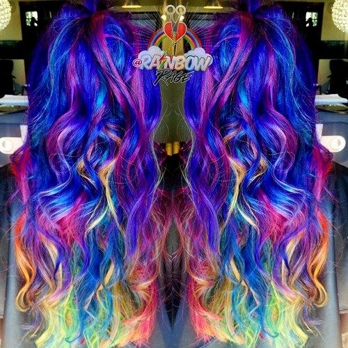 lång curly rainbow hair
