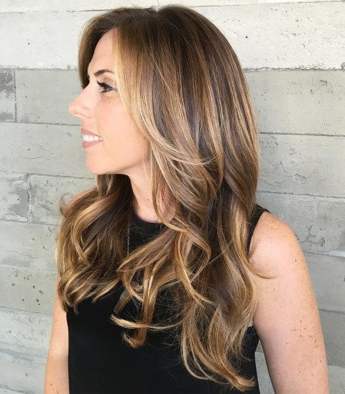 Maro Hair With Golden Blonde Highlights