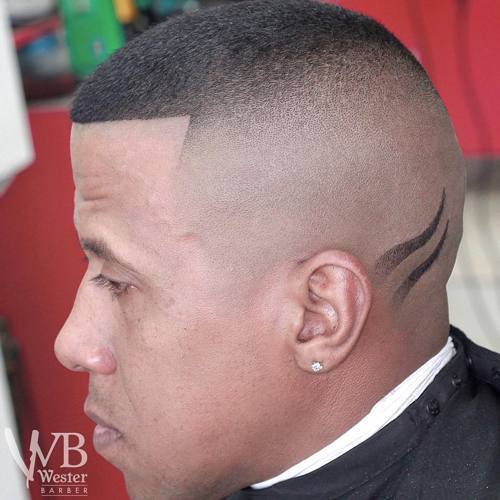 vysoký fade with shaved designs for black men