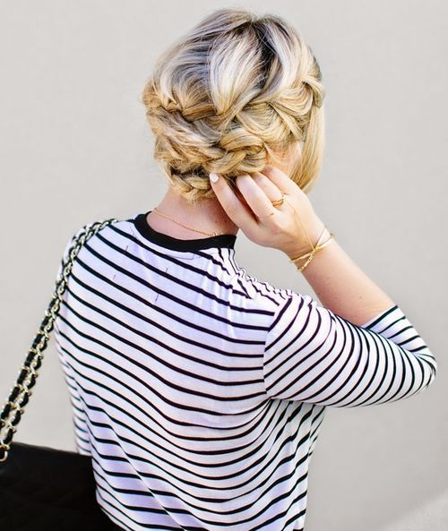 Drăguţ French braided updo