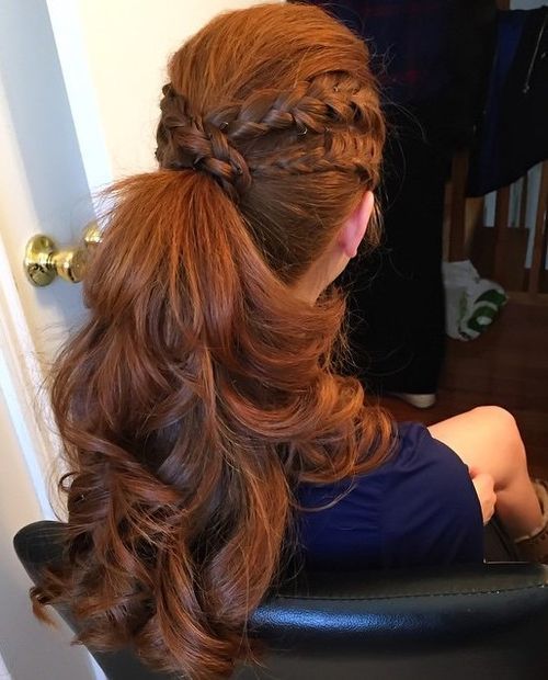 коврџава ponytail with braids
