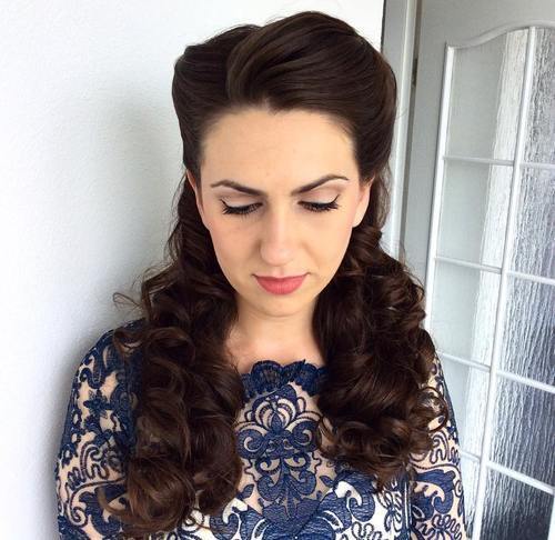halv up curly vintage hairstyle for long hair