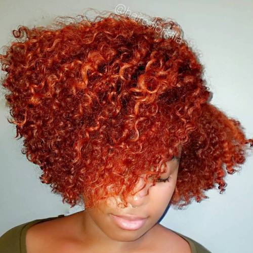 afrikansk American Curly Red Bob