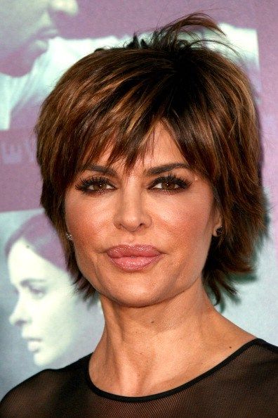 Лиса Rinna short hairstyle with flicks