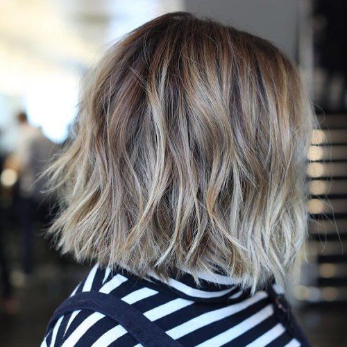 strapatý Brown Bob With Blonde Highlights
