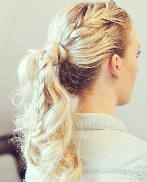 rörig blonde ponytail