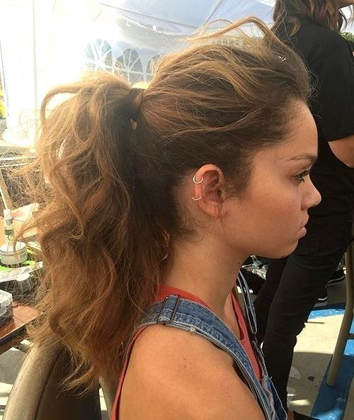 dlho tousled curly ponytail