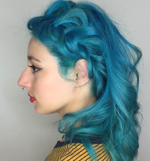 Pastell Blue Braided Hairstyle