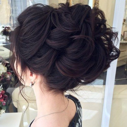 Влазно Updo For Thick Hair