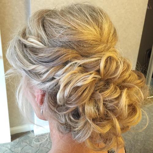 loopas Updo With Side Twists