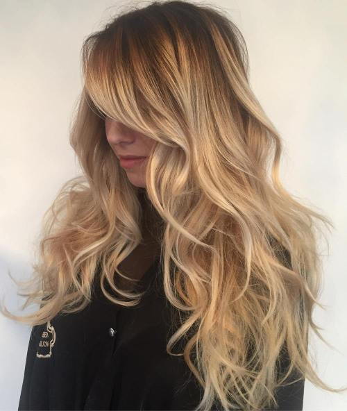 karamel Blonde Layered Hair With Side Bangs