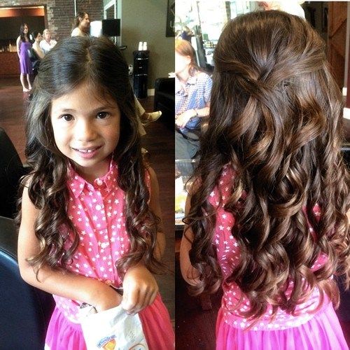 lång wavy hairstyle for little girls