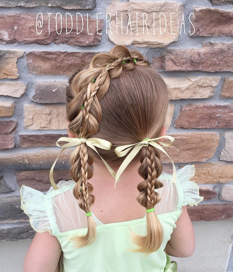 Тоддлер Braided Hairstyle