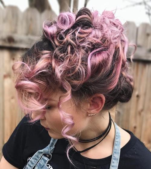Pastell Pink Curly Updo