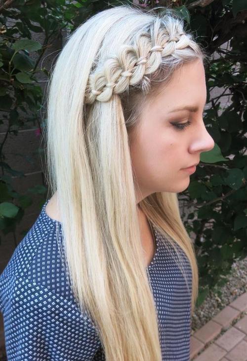 dlho blonde hairstyle with a four-strand braided headband