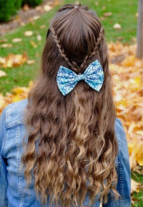 lång half up hairstyle for teenage girls