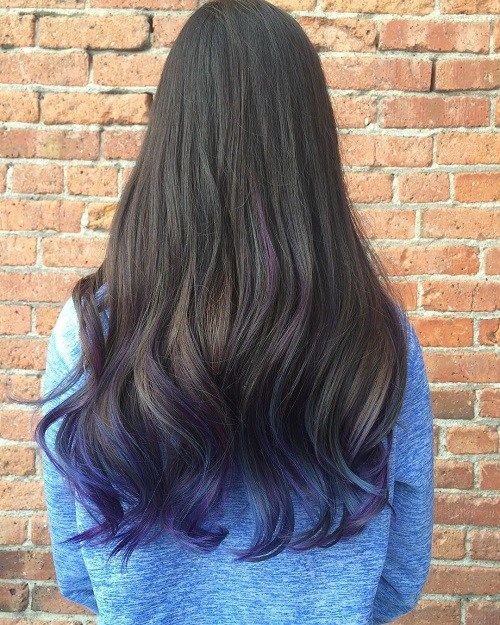 Lång Dark Brown Hair With Purple Ends