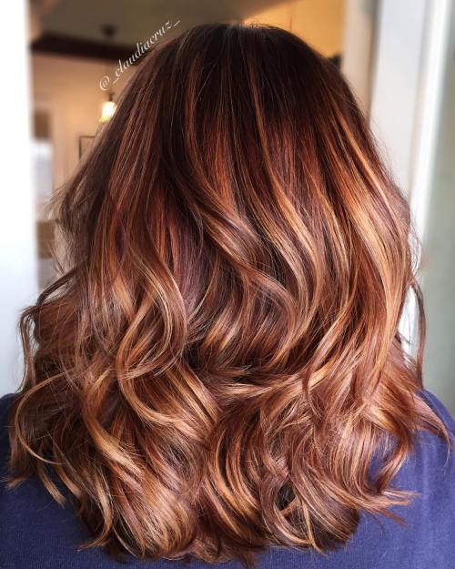 Burgundija Hair With Caramel Highlights