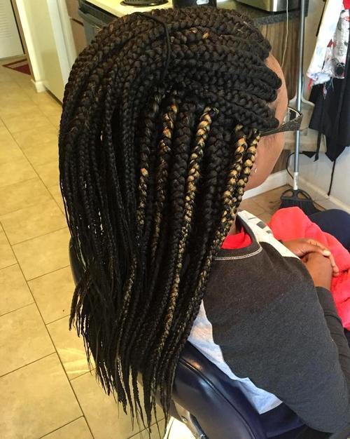 halv up ponytail for box braids with highlights