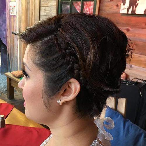 mic de statura hairstyle with a bouffant and side braid