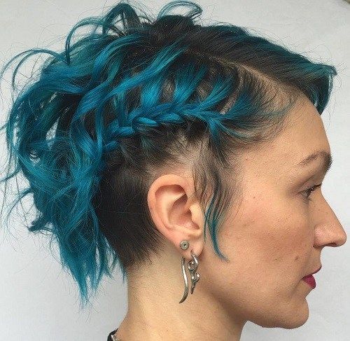 mic de statura messy braided hairstyle with blue hair color