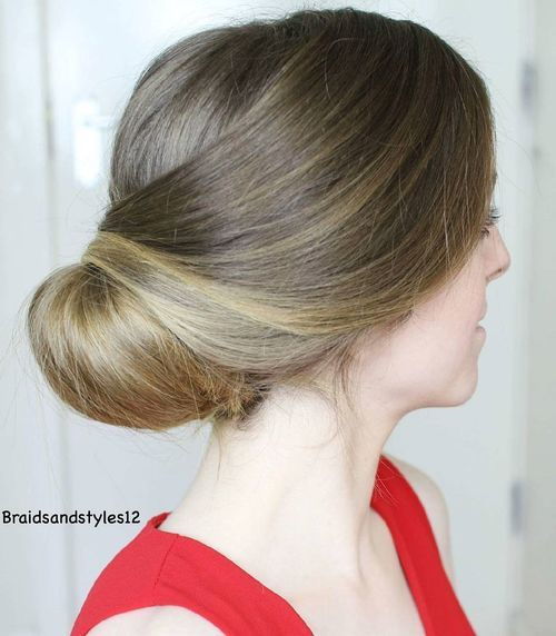 nízky wedding updo for long hair