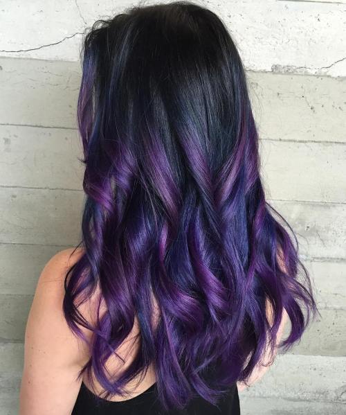 čierna Hair With Purple Highlights