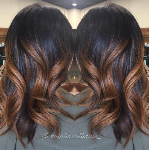 čierna hair with caramel ombre highlights