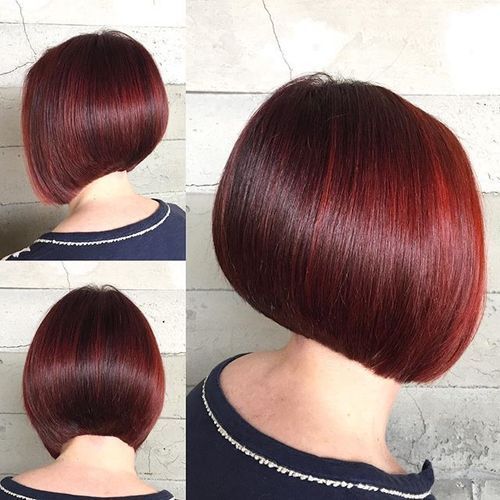 burgundské bob hairstyle