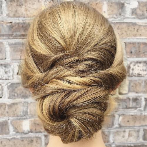 Formell Chignon With Twists