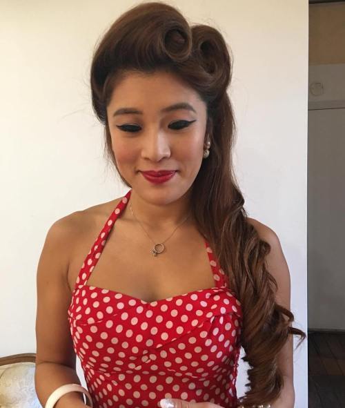 formalno side pin up hairstyle for long hair
