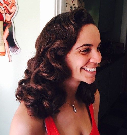 pin up curly hairstyle for thick hair