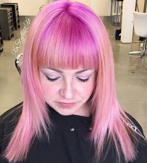 Srednje Pastel Pink Hair With Straight Bangs