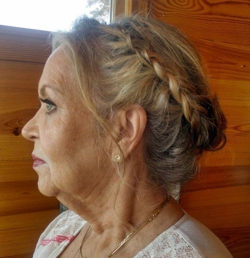 плетени updo for older women